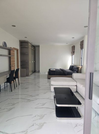 8R0727 Pool villa for rent 5 bedroom 6 bathroom 150,000/month at chalong