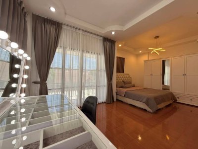 8R0728 Pool villa for rent 4 bedroom 2 bathroom 65,000/month at chalong