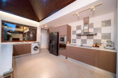 8R0730 Pool villa for rent 3 bedroom 3 bathroom 120,000/month at chalong