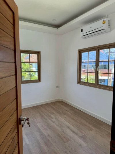 8R0732 ให้เช่า pool villa 4 ห้องนอน 4 ห้องน้ำ ราคา 100,000/เดือน โซนฉลอง