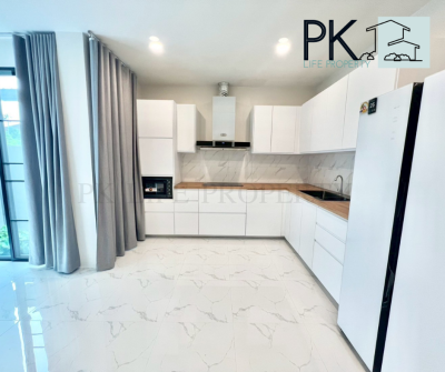 8R0740 ให้เช่า pool villa 4 ห้องนอน 4 ห้องน้ำ ราคา 75,000/เดือน โซนฉลอง