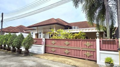 8R0742 ให้เช่า pool villa 3 ห้องนอน 2 ห้องน้ำ ราคา 60,000/เดือน โซนฉลอง