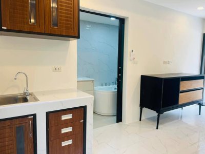 8R0745 ให้เช่า pool villa 4 ห้องนอน 4 ห้องน้ำ ราคา 120,000/เดือน โซนฉลอง