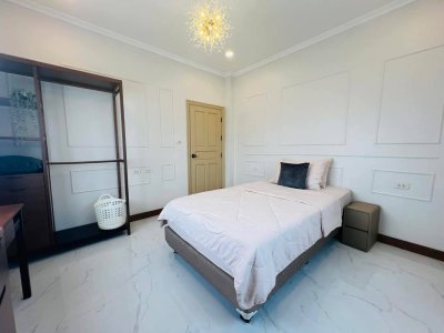 8R0745 ให้เช่า pool villa 4 ห้องนอน 4 ห้องน้ำ ราคา 120,000/เดือน โซนฉลอง