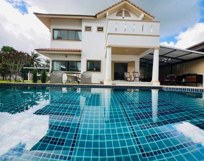 8R0745 ให้เช่า pool villa 4 ห้องนอน 4 ห้องน้ำ ราคา 120,000/เดือน โซนฉลอง