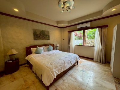 8R0755 ให้เช่า pool villa 5 ห้องนอน 6 ห้องน้ำ ราคา 290,000/เดือน โซนฉลอง