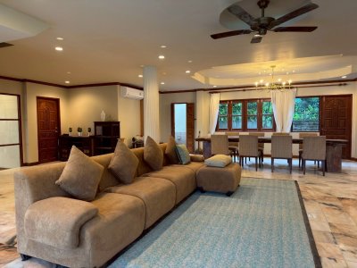 8R0755 ให้เช่า pool villa 5 ห้องนอน 6 ห้องน้ำ ราคา 290,000/เดือน โซนฉลอง