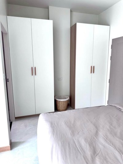 8R0759 ให้เช่าบ้านเดี่ยวสองชั้น 3 ห้องนอน 4 ห้องน้ำ ราคา 58,000/เดือน โซนฉลอง