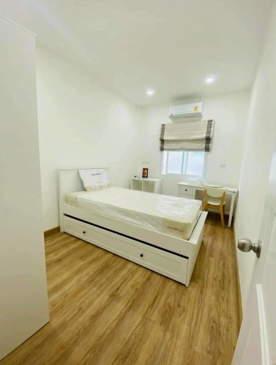 8R0761 ให้เช่าบ้านแฝดชั้นเดียว 2 ห้องนอน 2 ห้องน้ำ ราคา 25,000/เดือน โซนฉลอง