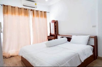 8R0767 ให้เช่าบ้านแฝดสองชั้น 3 ห้องนอน 2 ห้องน้ำ ราคา 25,000/เดือน โซนฉลอง