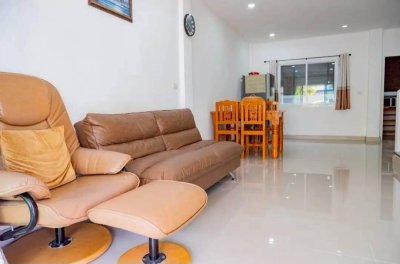 8R0767 ให้เช่าบ้านแฝดสองชั้น 3 ห้องนอน 2 ห้องน้ำ ราคา 25,000/เดือน โซนฉลอง