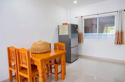 8R0767 ให้เช่าบ้านแฝดสองชั้น 3 ห้องนอน 2 ห้องน้ำ ราคา 25,000/เดือน โซนฉลอง