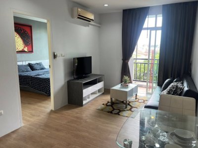 8R0771 คอนโดมิเนียม 1 ห้องนอน 1 ห้องน้ำ ให้เช่าเดือนละ 14,000 บาท โซนฉลอง