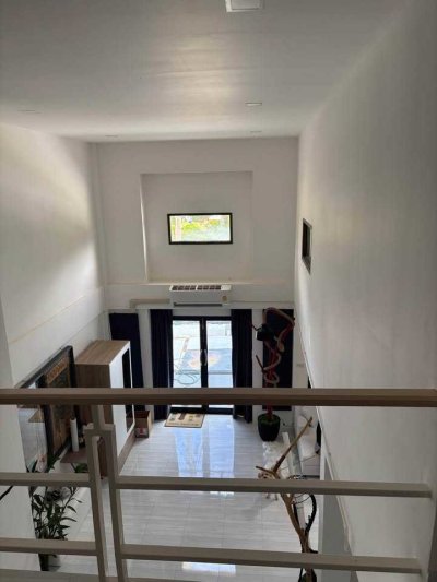 8R0773 ให้เช่าบ้านแฝดสองชั้น 2 ห้องนอน 3 ห้องน้ำ ราคา 26,000/เดือน โซนฉลอง 8R0773 ให้เช่าบ้านแฝดสองชั้น 2 ห้องนอน 3 ห้องน้ำ ราคา 26,000/เดือน โซนฉลอง