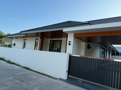 8R0774 ให้เช่า pool villa 3 ห้องนอน 4 ห้องน้ำ ราคา 100,000/เดือน โซนฉลอง