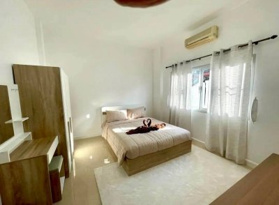 8R0775 ให้เช่าบ้านเดี่ยวชั้นเดียว 3 ห้องนอน 2 ห้องน้ำ ราคา 55,000/เดือน โซนฉลอง 8R0775 ให้เช่าบ้านเดี่ยวชั้นเดียว 3 ห้องนอน 2 ห้องน้ำ ราคา 55,000/เดือน โซนฉลอง