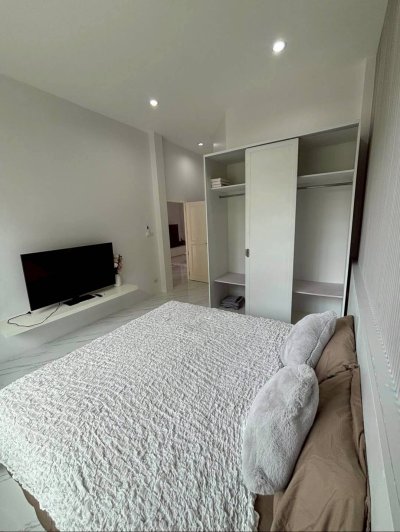 8R0788 ให้เช่า pool villa 3 ห้องนอน 2 ห้องน้ำ ราคา 73,000/เดือน โซนฉลอง