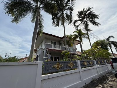 8R0795 Pool villa for rent 3 bedroom 3 bathroom 100,000/month at chalong 8R0795 Pool villa for rent 3 bedroom 3 bathroom 100,000/month at chalong