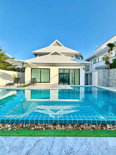 8R0798 Pool villa for rent 3 bedroom 3 bathroom 120,000/month at chalong