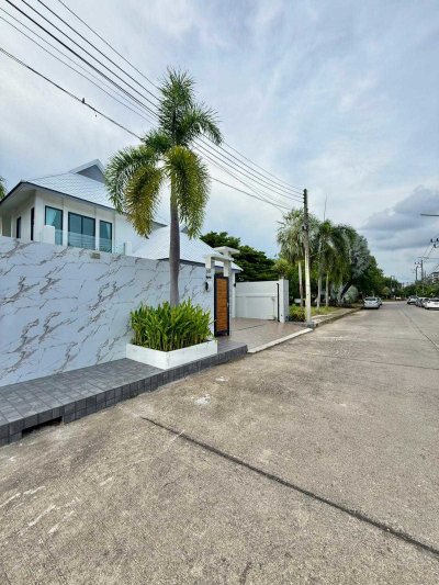 8R0798 Pool villa for rent 3 bedroom 3 bathroom 120,000/month at chalong 8R0798 Pool villa for rent 3 bedroom 3 bathroom 120,000/month at chalong