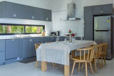 8R0800 ให้เช่า pool villa 3 ห้องนอน 4 ห้องน้ำ ราคา 350,000/เดือน โซนฉลอง 8R0800 ให้เช่า pool villa 3 ห้องนอน 4 ห้องน้ำ ราคา 350,000/เดือน โซนฉลอง