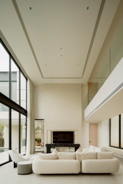 8R0803 ให้เช่า pool villa 4 ห้องนอน 5 ห้องน้ำ ราคา 350,000/เดือน โซนฉลอง