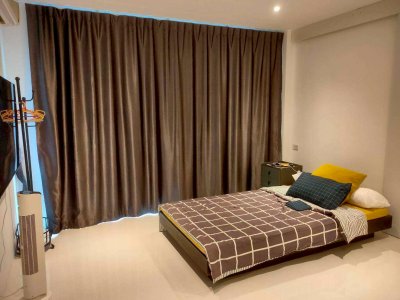 8R0812 ให้เช่า pool villa 4 ห้องนอน 4 ห้องน้ำ ราคา 150,000/เดือน โซนฉลอง