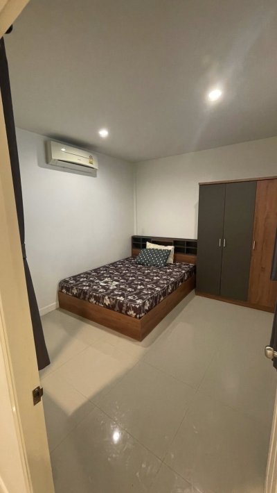 8R0818 ให้เช่าบ้านแฝดชั้นเดียว 2 ห้องนอน 1 ห้องน้ำ ราคา 25,000/เดือน โซนฉลอง