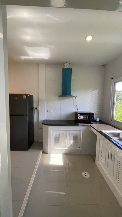 8R0818 ให้เช่าบ้านแฝดชั้นเดียว 2 ห้องนอน 1 ห้องน้ำ ราคา 25,000/เดือน โซนฉลอง