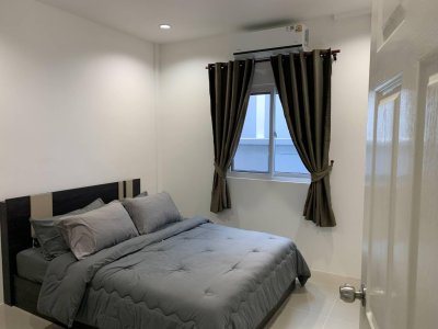 8R0819 ให้เช่าบ้านแฝดชั้นเดียว 2 ห้องนอน 2 ห้องน้ำ ราคา 35,000/เดือน โซนฉลอง