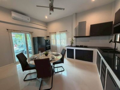 8R0822 Pool villa for rent 4 bedroom 2 bathroom 80,000/month at chalong