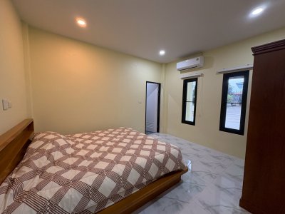 8R0825 ให้เช่าบ้านเดี่ยวชั้นเดียว 2 ห้องนอน 2 ห้องน้ำ ราคา 30,000/เดือน โซนฉลอง