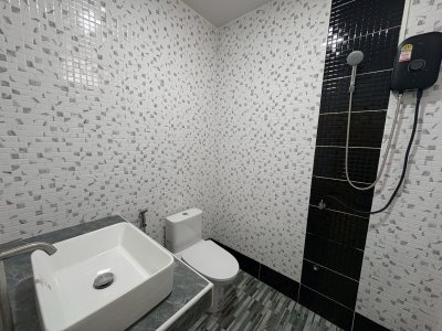 8R0825 ให้เช่าบ้านเดี่ยวชั้นเดียว 2 ห้องนอน 2 ห้องน้ำ ราคา 30,000/เดือน โซนฉลอง