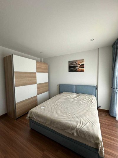 8R0833 ให้เช่าบ้านแฝดสองชั้น 3 ห้องนอน 3 ห้องน้ำ ราคา 55,000/เดือน โซนฉลอง