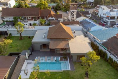 8R0839 Pool villa for rent 4 bedroom 5 bathroom 190,000/month at chalong