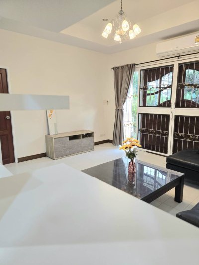 8R0840 ให้เช่าบ้านเดี่ยวชั้นเดียว 3 ห้องนอน 4 ห้องน้ำ ราคา 50,000/เดือน โซนฉลอง