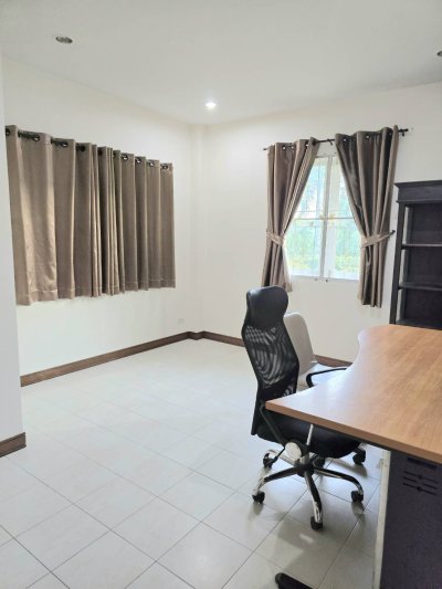 8R0840 ให้เช่าบ้านเดี่ยวชั้นเดียว 3 ห้องนอน 4 ห้องน้ำ ราคา 50,000/เดือน โซนฉลอง