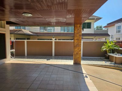 8R0843 Pool villa for rent 3 bedroom 3 bathroom 75,000/month at chalong