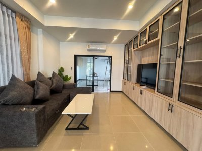 8R0844 Pool villa for rent 4 bedroom 4 bathroom 90,000/month at chalong