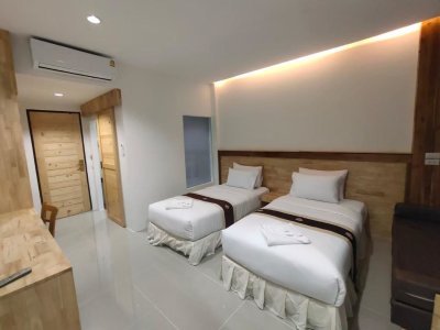 8R0853 House with common pool for rent 1 bedroom 1 bathroom 30,000/month at chalong