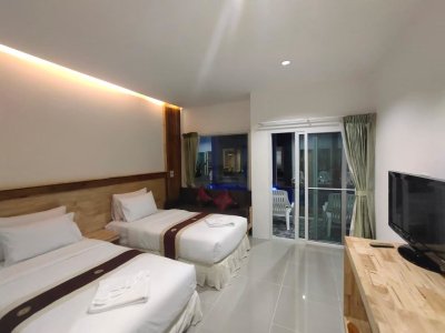 8R0853 House with common pool for rent 1 bedroom 1 bathroom 30,000/month at chalong