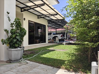 8R0859 ให้เช่าบ้านเดี่ยวสองชั้น 3 ห้องนอน 3 ห้องน้ำ ราคา 62,000/เดือน โซนฉลอง