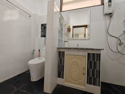 8R0859 ให้เช่าบ้านเดี่ยวสองชั้น 3 ห้องนอน 3 ห้องน้ำ ราคา 62,000/เดือน โซนฉลอง