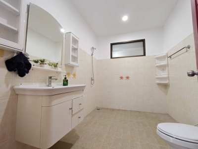 8R0859 ให้เช่าบ้านเดี่ยวสองชั้น 3 ห้องนอน 3 ห้องน้ำ ราคา 62,000/เดือน โซนฉลอง