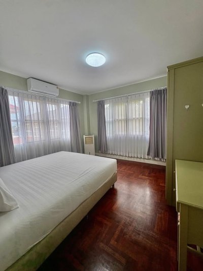 8R0860 ให้เช่าบ้านเดี่ยวสองชั้น 4 ห้องนอน 4 ห้องน้ำ ราคา 100,000/เดือน โซนฉลอง