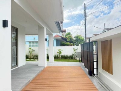 8R0861 This house for rent 3 bedroom 4 bathroom 70,000/month at chalong