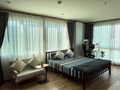 8R0864 คอนโดมิเนียม ห้องสตูดิโอ ให้เช่าเดือนละ 18,000 บาท โซนฉลอง