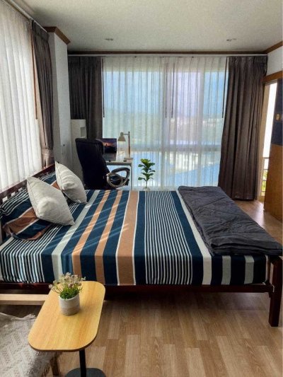 8R0864 คอนโดมิเนียม ห้องสตูดิโอ ให้เช่าเดือนละ 18,000 บาท โซนฉลอง