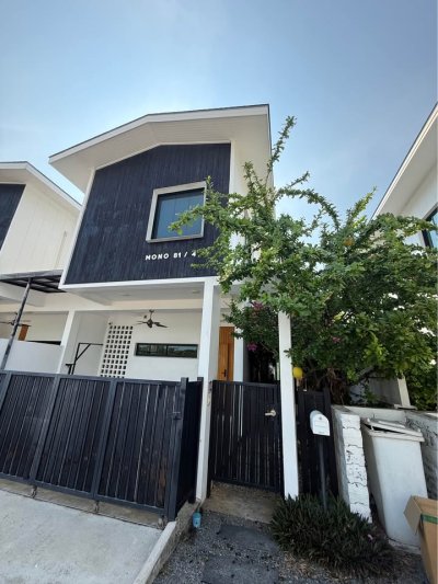 8R0865 ให้เช่าบ้านเดี่ยวสองชั้น 3 ห้องนอน 4 ห้องน้ำ ราคา 65,000/เดือน โซนฉลอง