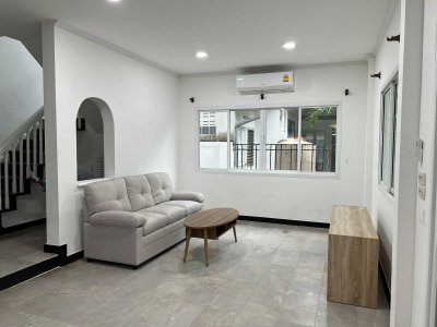 8R0867 This house for rent 3 bedroom 2 bathroom 60,000/month at chalong